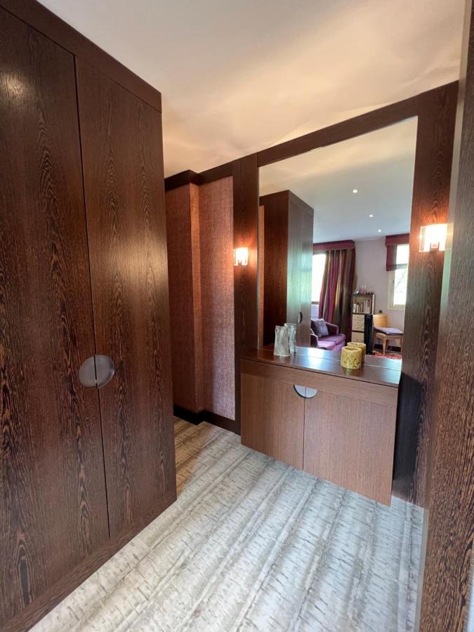 Studio Dans Le Quartier Luxe Neuilly-sur-Seine Zewnętrze zdjęcie
