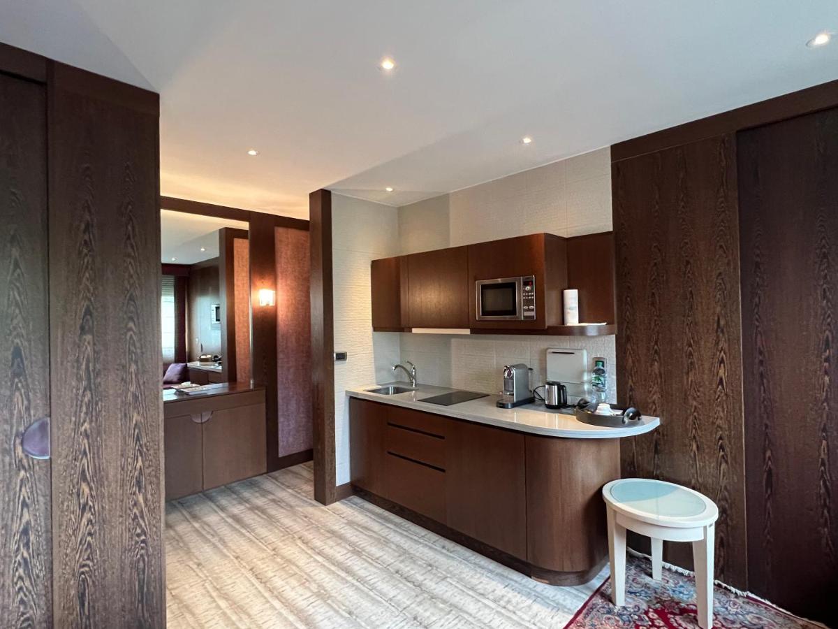 Studio Dans Le Quartier Luxe Neuilly-sur-Seine Zewnętrze zdjęcie