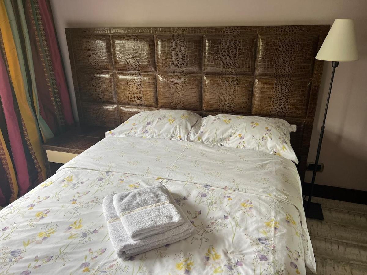 Studio Dans Le Quartier Luxe Neuilly-sur-Seine Zewnętrze zdjęcie